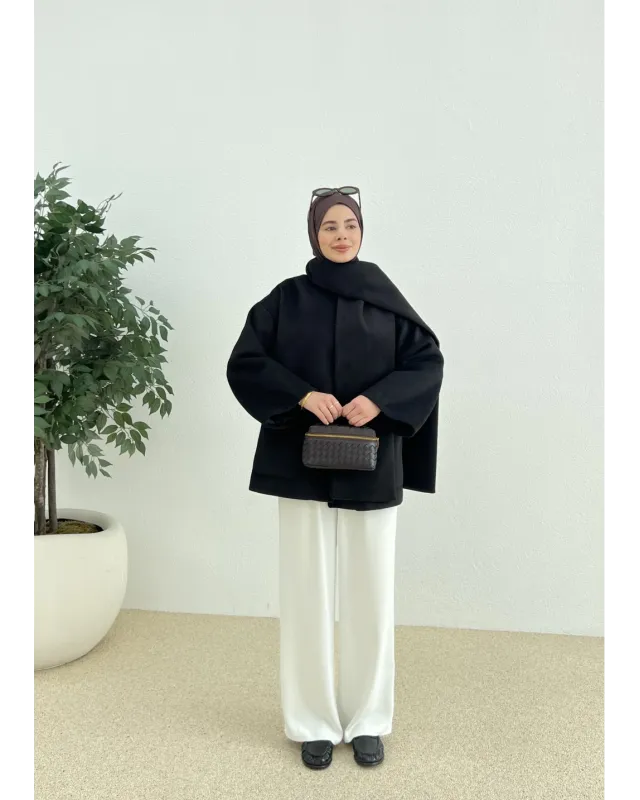 جاكيت مبطن شتوي مع سكارف عريض - أسود جاكيت مبطن شتوي مع سكارف عريض - أسود